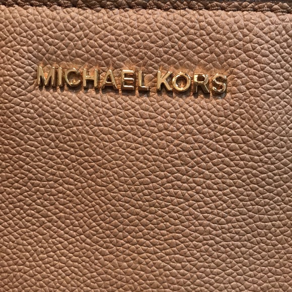 Michael MICHAEL KORS Handbag - Picture 2 of 15